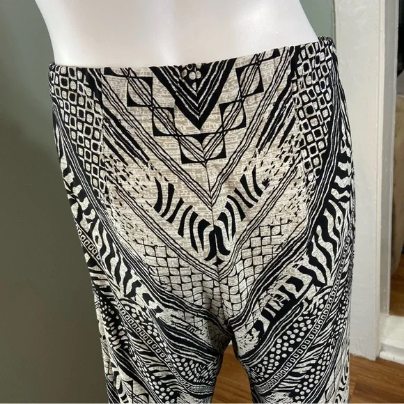 Chicos Sz 1 Bundle of 2 Wild Geometric Tribal Pants Animal Print Size 8 Zigzag - Picture 10 of 16